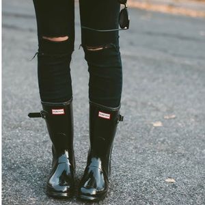 Black Glossy Hunter Boots (Short) w/ Hunter Socks